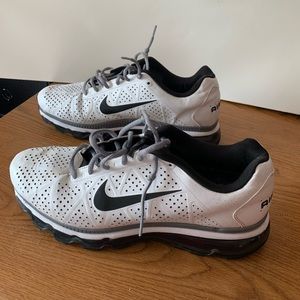 Nike air max 2012 very good condition! Size 10.5